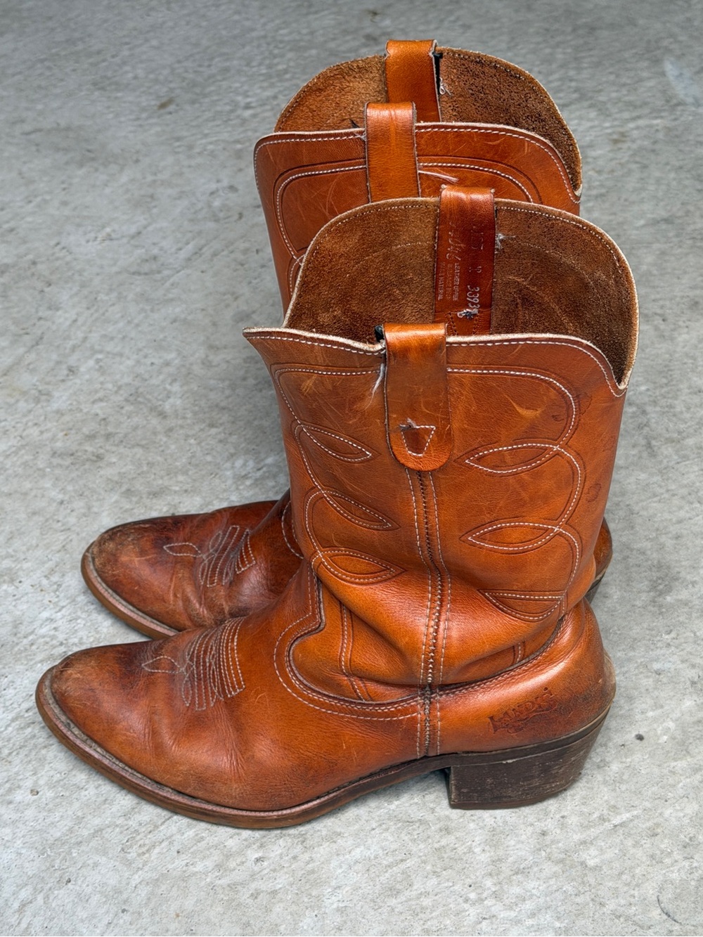 Landis Vintage Cognac Aged Leather and Leather Pull Tab Cowboy Boots 9M